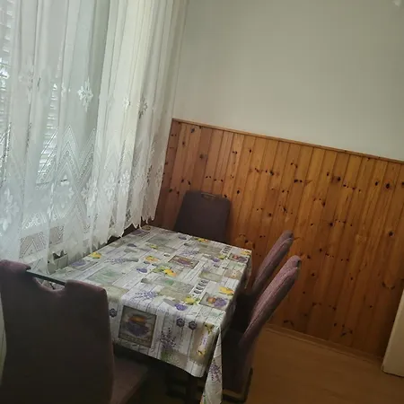 Apartmaji Lea